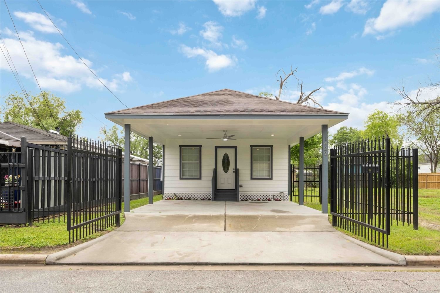 Real estate property located at 1422 32nd 1/2, Harris, East Independence Heights, Houston, TX, US