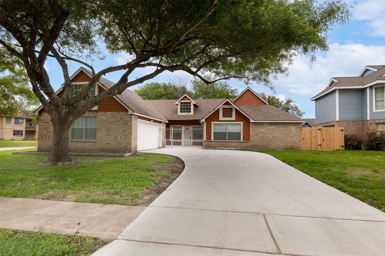 Real estate property located at 6303 Modesto, Harris, Altamira Sec 01, Houston, TX, US