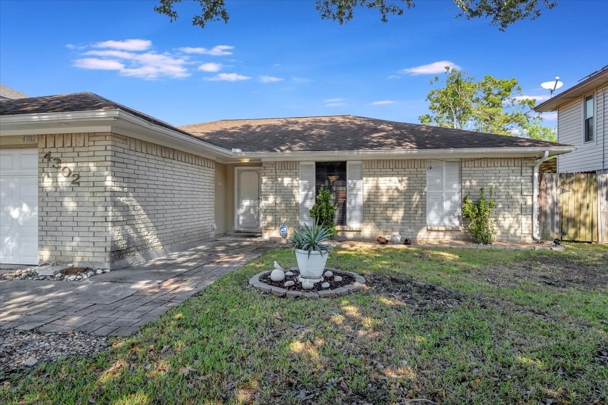 Real estate property located at 4302 Dawn Creek, Harris, Bridgestone Sec 01 R/P, Spring, TX, US