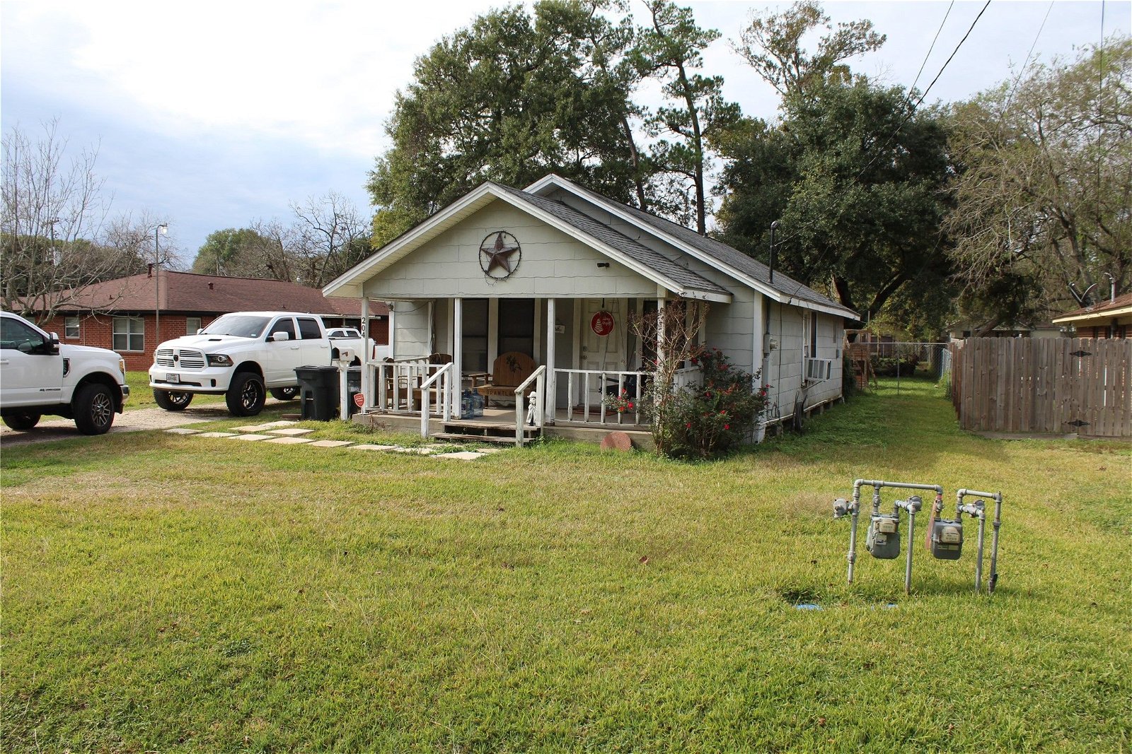 Real estate property located at 204 5th, Harris, Highlands, TX, US