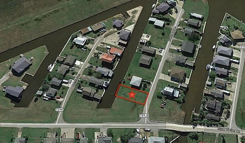 Real estate property located at 111 CR-721J, Brazoria, Hide-A-Way On Gulf, Freeport, TX, US