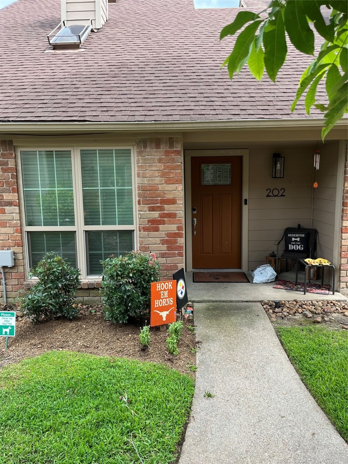 Real estate property located at 6700 Richardson #202, Harris, Champions Village T/H, Houston, TX, US