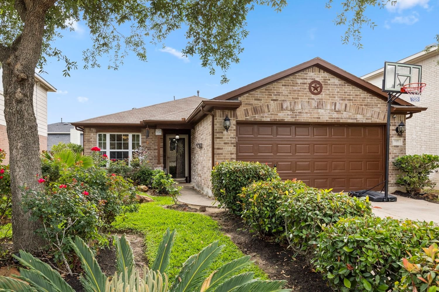 Real estate property located at 8427 Rollins Bend, Fort Bend, Mission Oaks, Richmond, TX, US