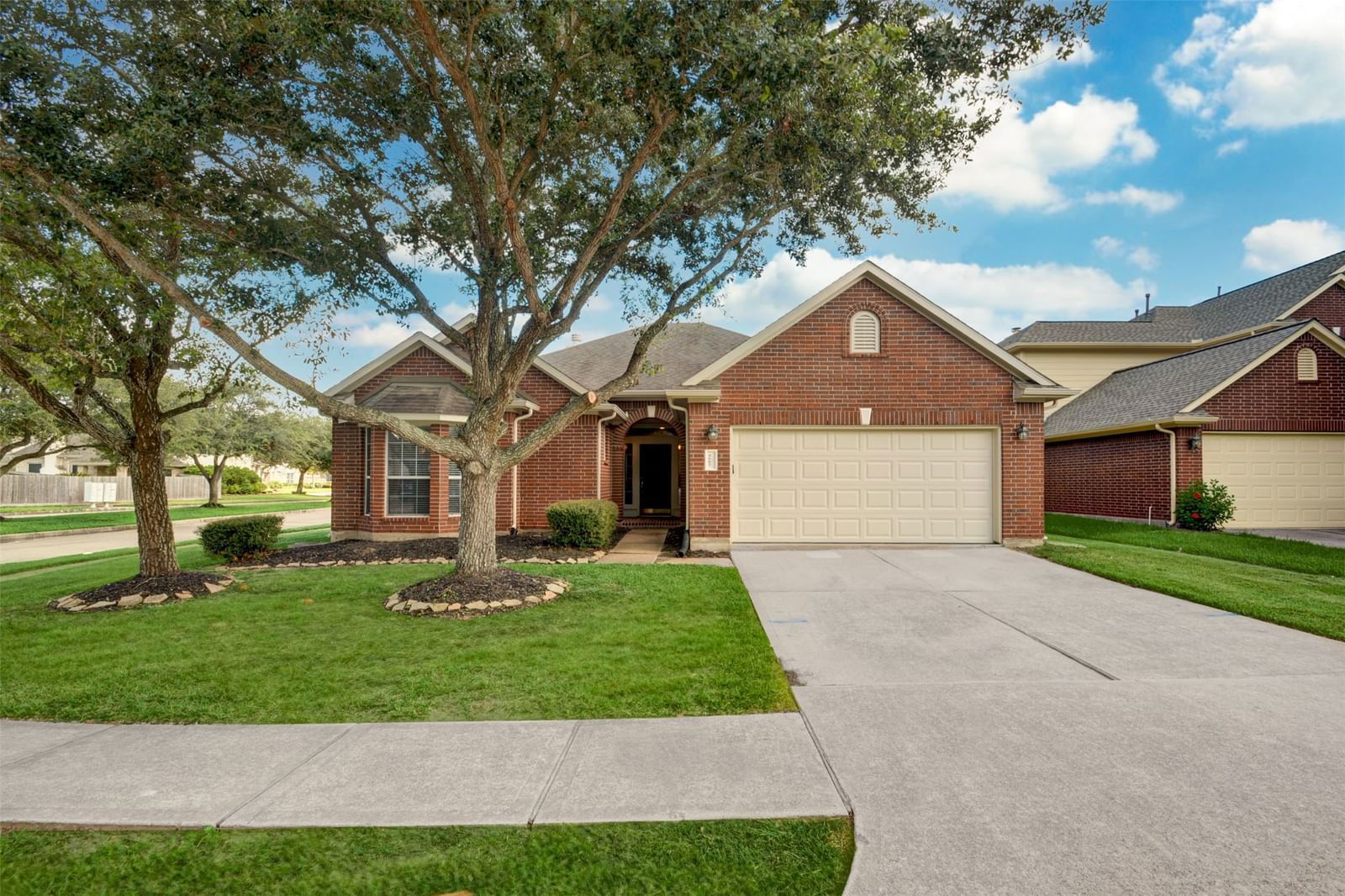 Real estate property located at 4607 Sebastopol, Brazoria, Parks At Walnut Bend Sec 1-2, Pearland, TX, US