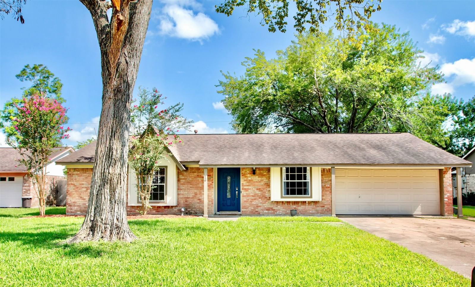 Real estate property located at 116 Tamarisk, Brazoria, Shywood Lake Jackson, Lake Jackson, TX, US