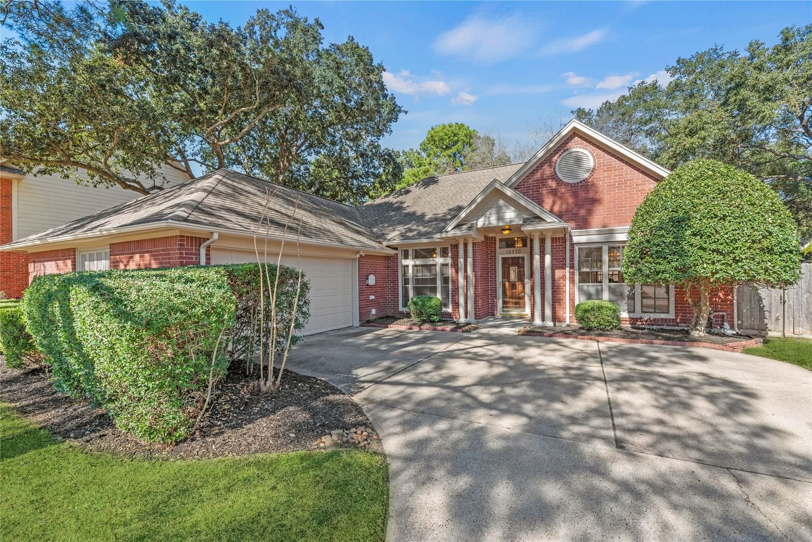 Real estate property located at 16930 Scenic Lakes, Harris, Copperfield Southcreek Village, Houston, TX, US