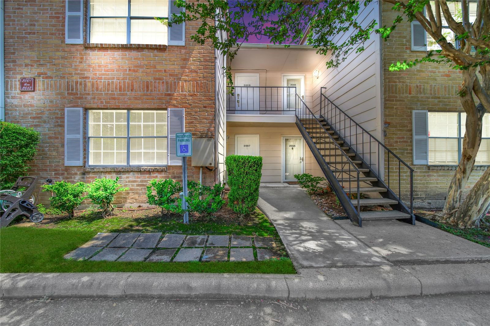 Real estate property located at 2800 Jeanetta #2007, Harris, One Orleans Place Condo Ph 02a, Houston, TX, US