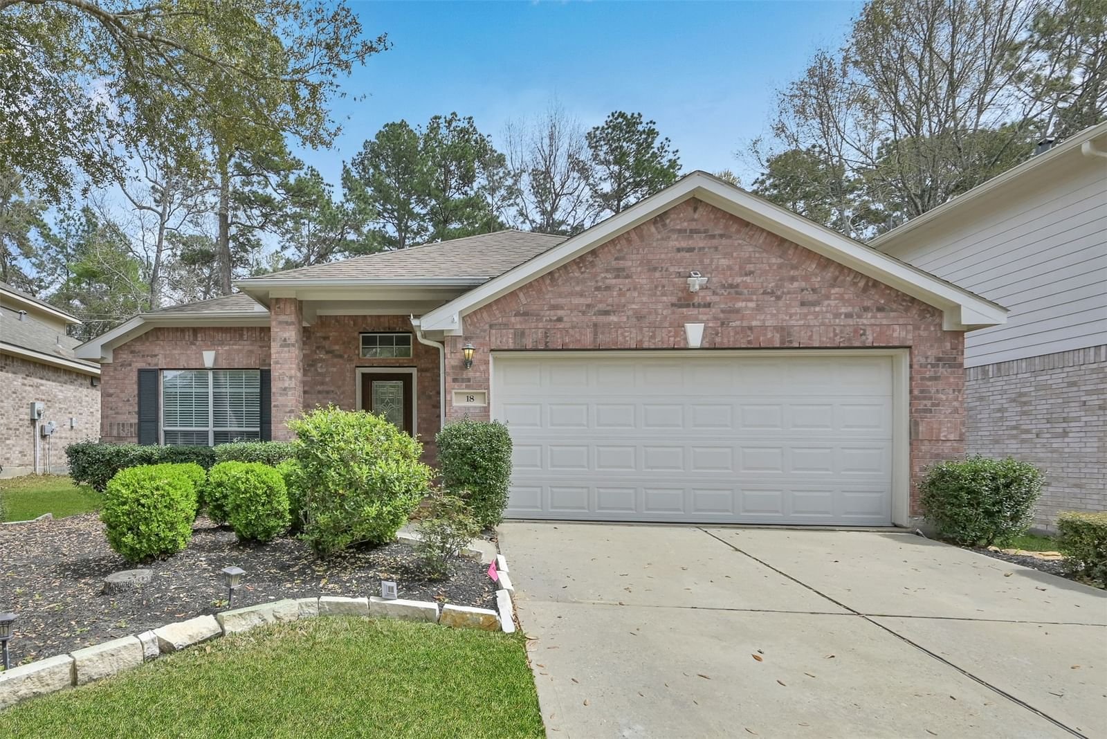 Real estate property located at 18 Ebony Oaks, Montgomery, Wdlnds Village Sterling Ridge, The Woodlands, TX, US