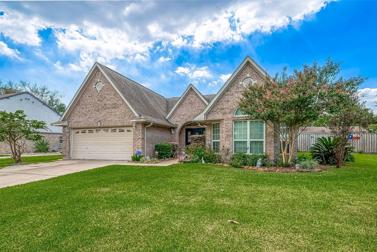 Real estate property located at 5105 Inverness, Harris, Country Club Oaks Sec 05, Baytown, TX, US