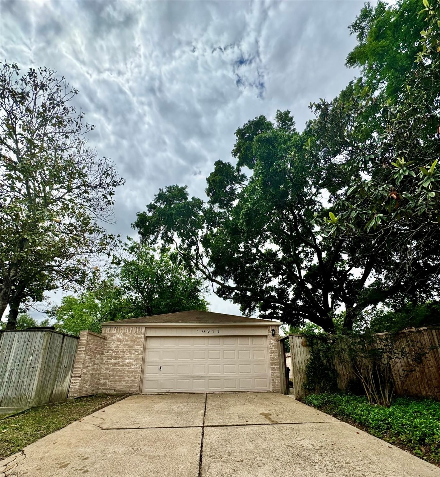 Real estate property located at 10911 Indian Vista, Harris, White Oak Bend Sec 01, Houston, TX, US