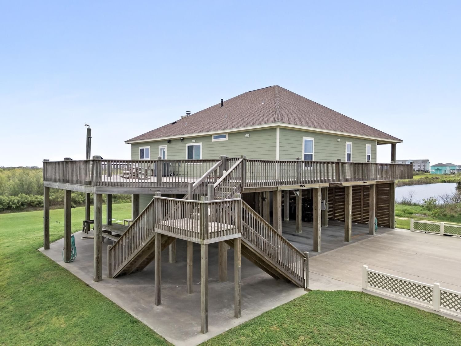Real estate property located at 907 Thompson, Galveston, Cade Sub, Gilchrist, TX, US