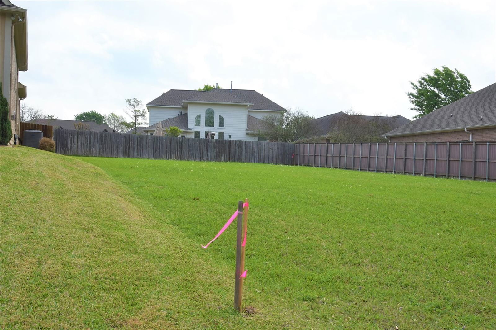 Real estate property located at 20 Newberry Court, Montgomery, Bentwater 05, Montgomery, TX, US