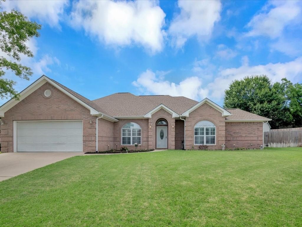 Real estate property located at 105 Hawthorne, Angelina, Brookhollow, Lufkin, TX, US