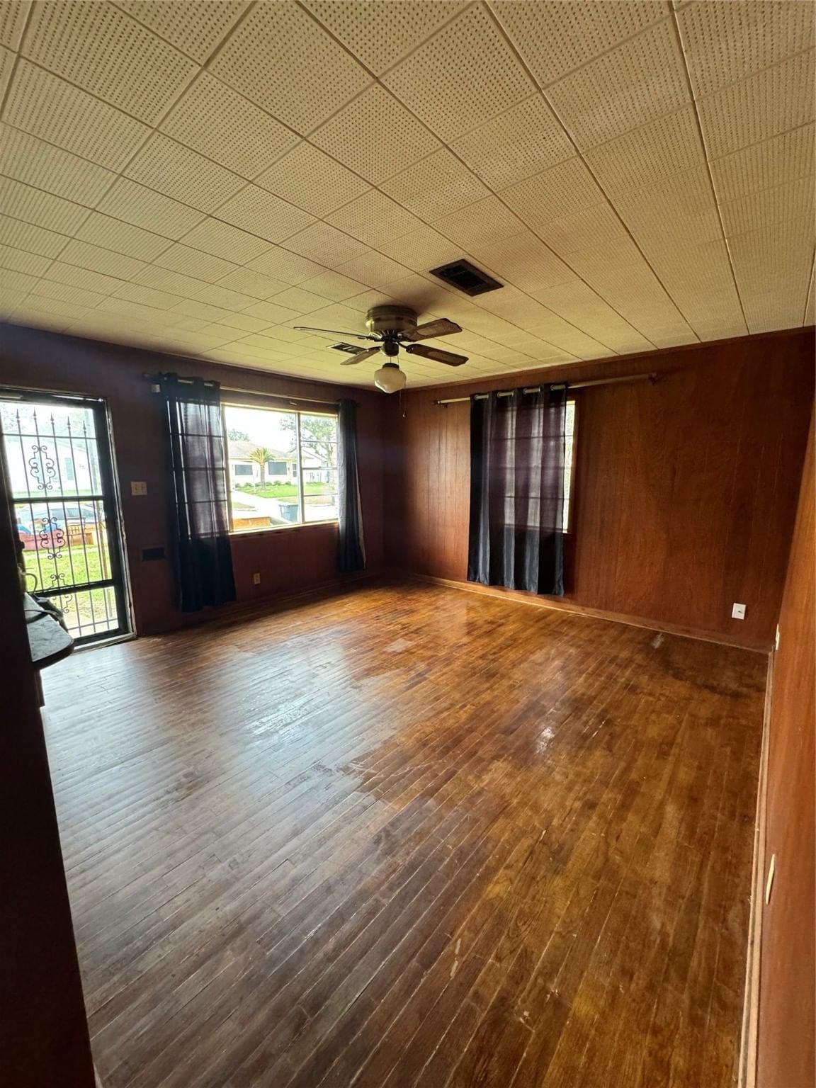 Real estate property located at 204 Avenue G, Fort Bend, Mayfield Park Sec 1, Sugar Land, TX, US