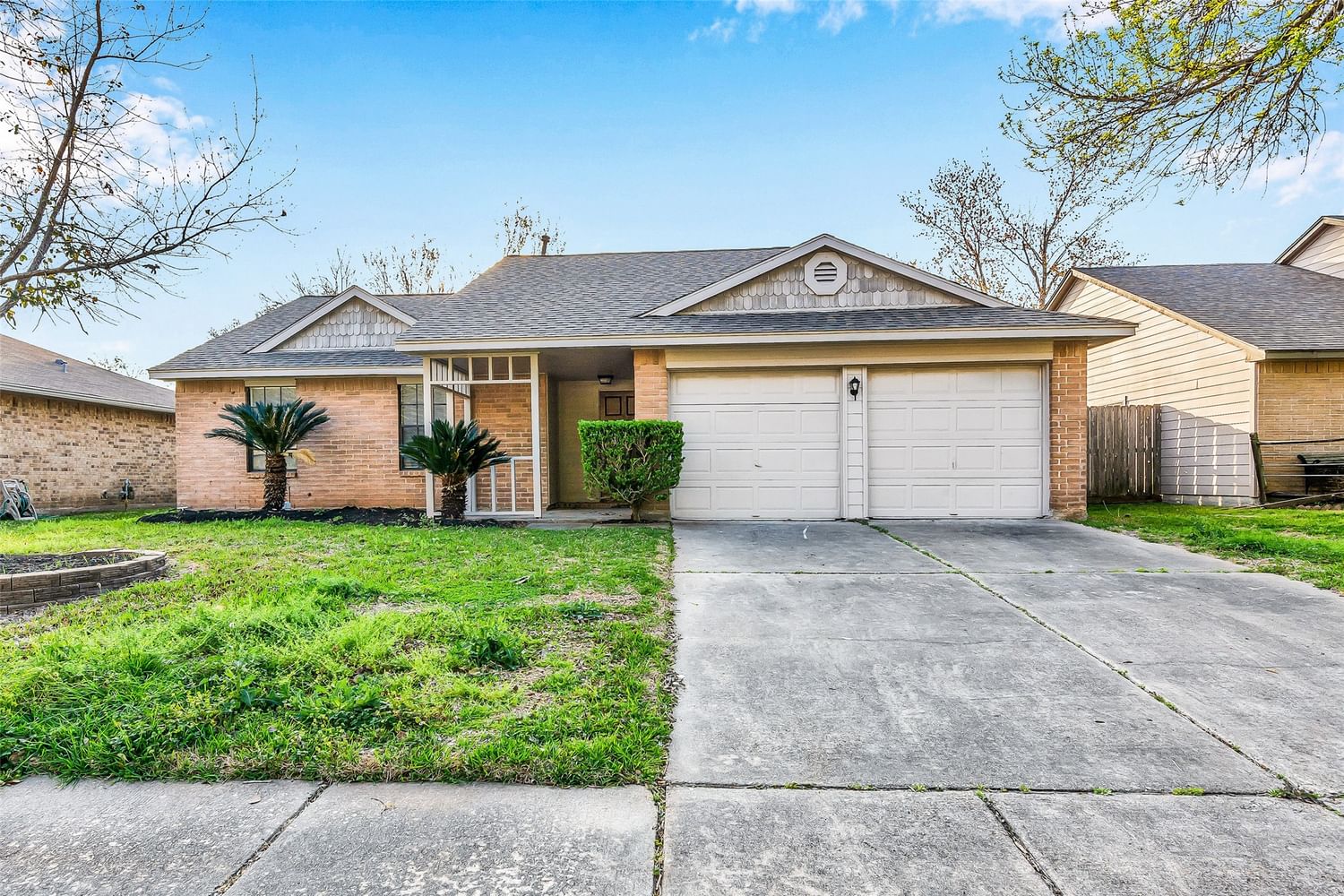 Real estate property located at 927 Holly Hall, Fort Bend, The Grove Sec 4, Richmond, TX, US