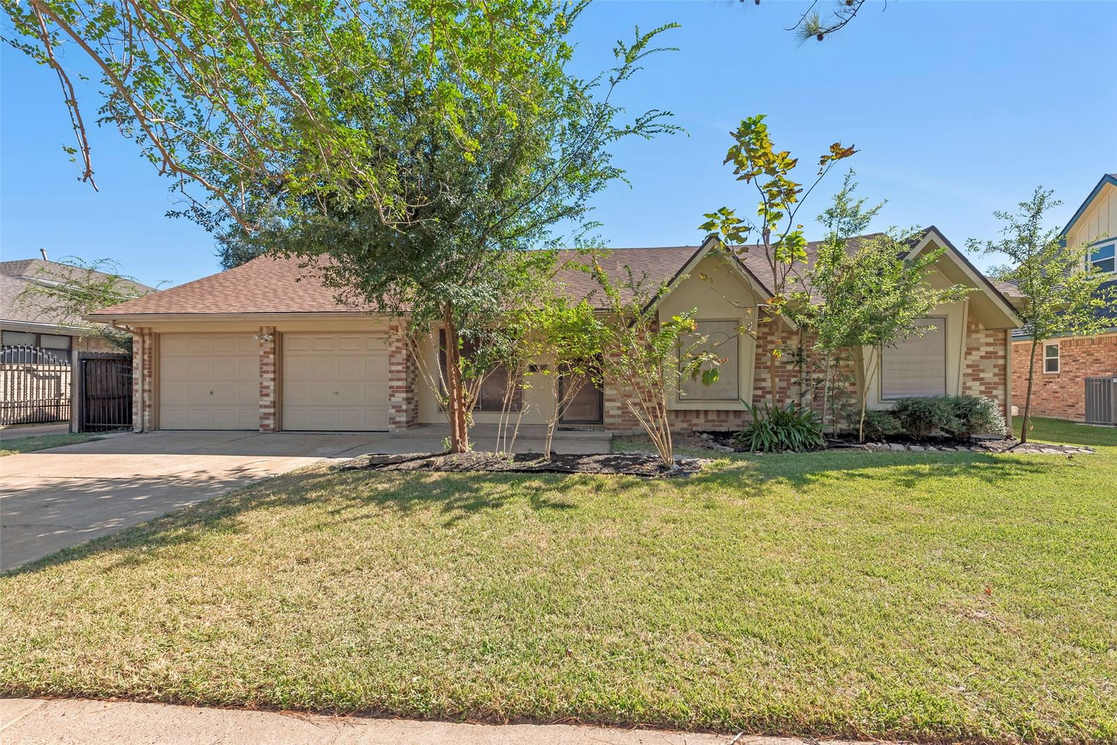 Real estate property located at 2715 Peach, Harris, Park View Manor, Pasadena, TX, US