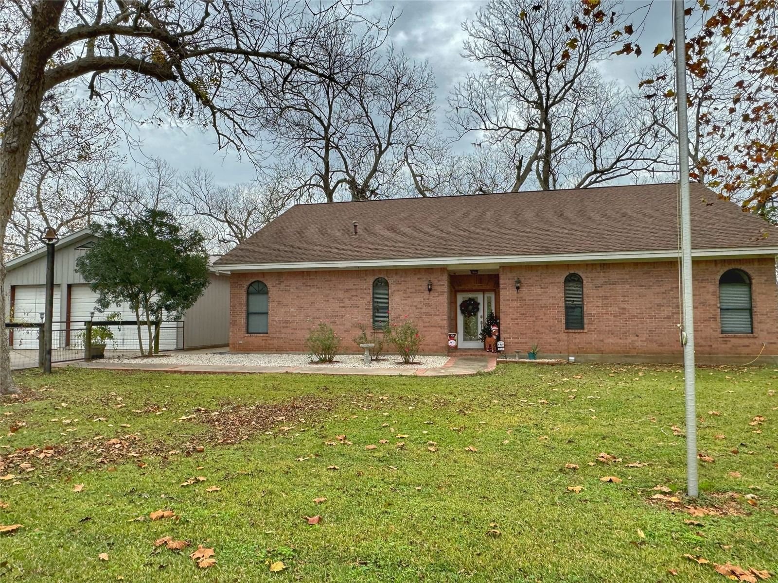 Real estate property located at 893 County Road 703, Brazoria, J H Bell, West Columbia, TX, US