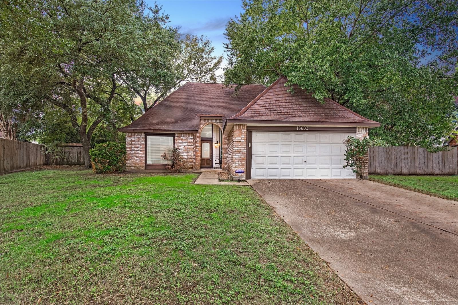 Real estate property located at 15603 Winspring, Harris, Lakewood Village Sec 01, Tomball, TX, US