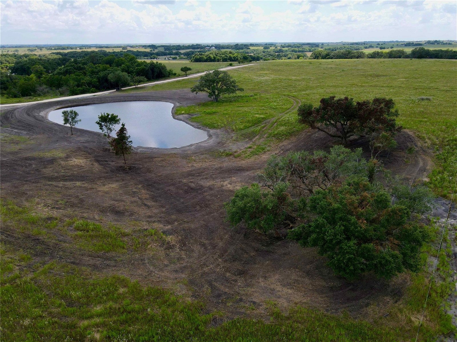 Real estate property located at 3928 County Road 256, Lavaca, Moulton, TX, US