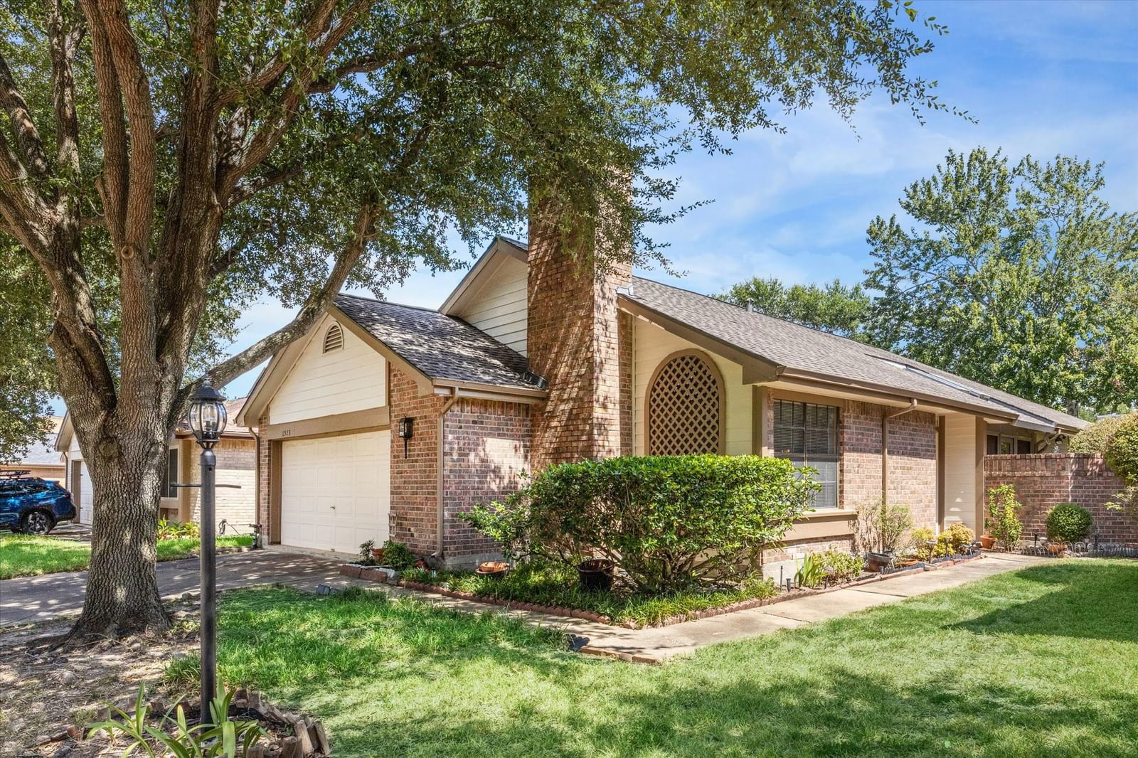 Real estate property located at 1523 Ainsdale, Harris, Ashford Hills, Houston, TX, US