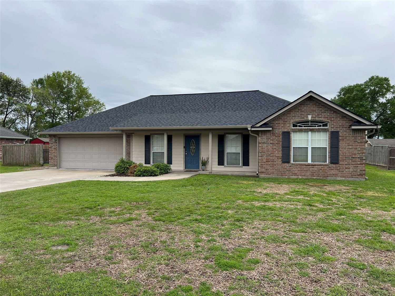 Real estate property located at 515 Meadowcroft, Chambers, Briar Mdw 02, Winnie, TX, US