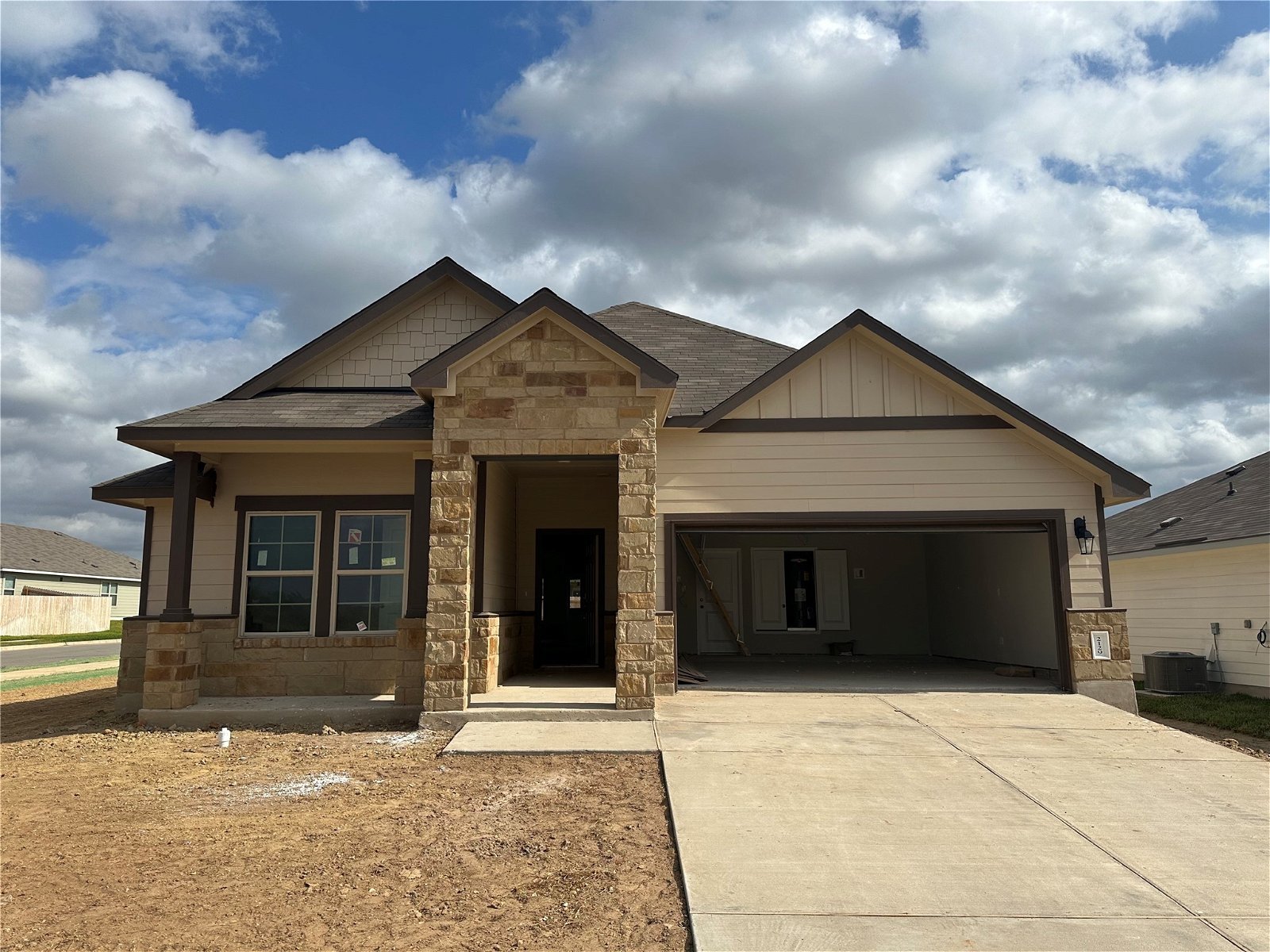 Real estate property located at 2129 Chief, Brazos, Bryan, TX, US