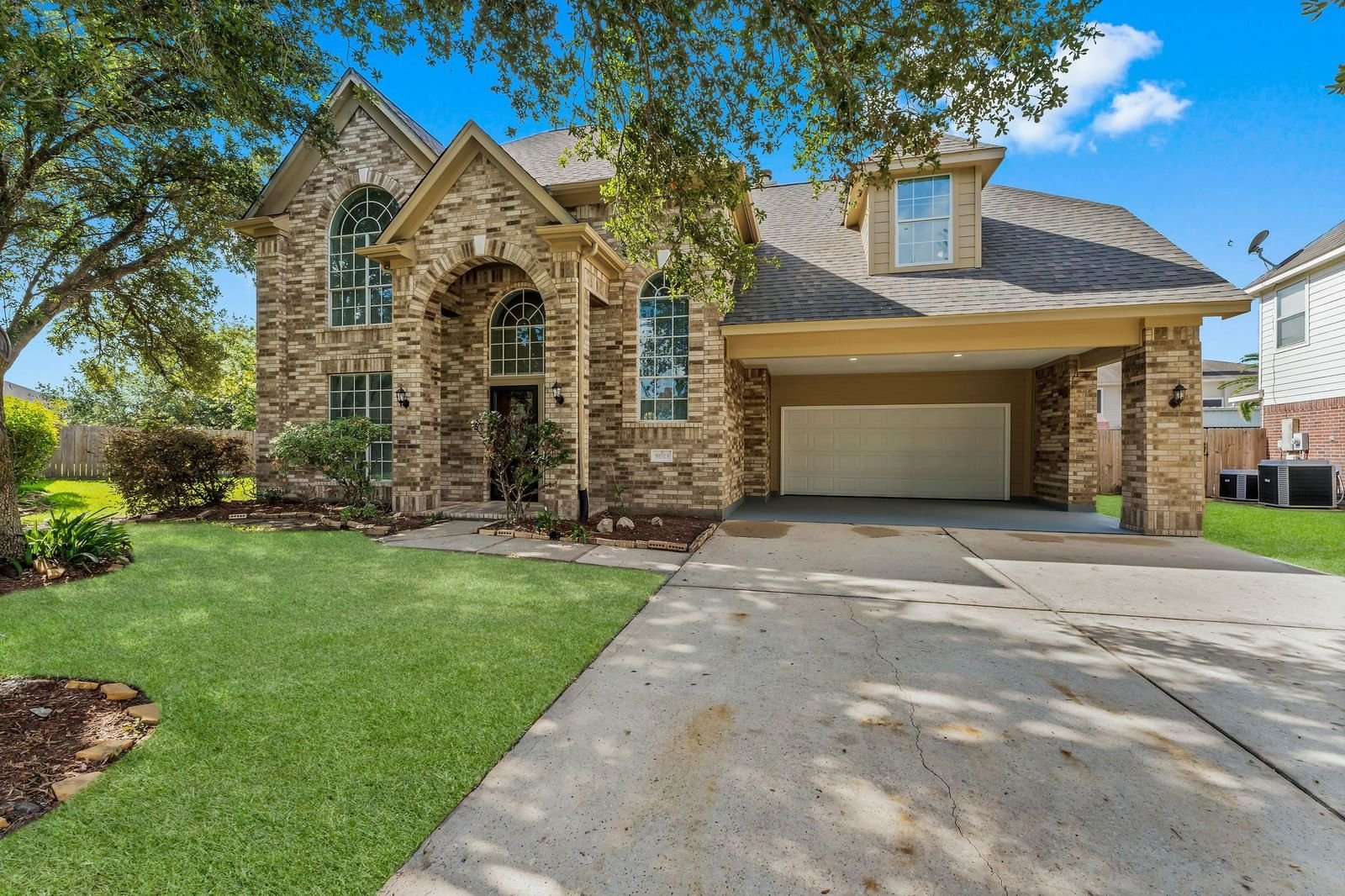 Real estate property located at 8023 Aspen, Chambers, Country Meadows Sec 04, Baytown, TX, US