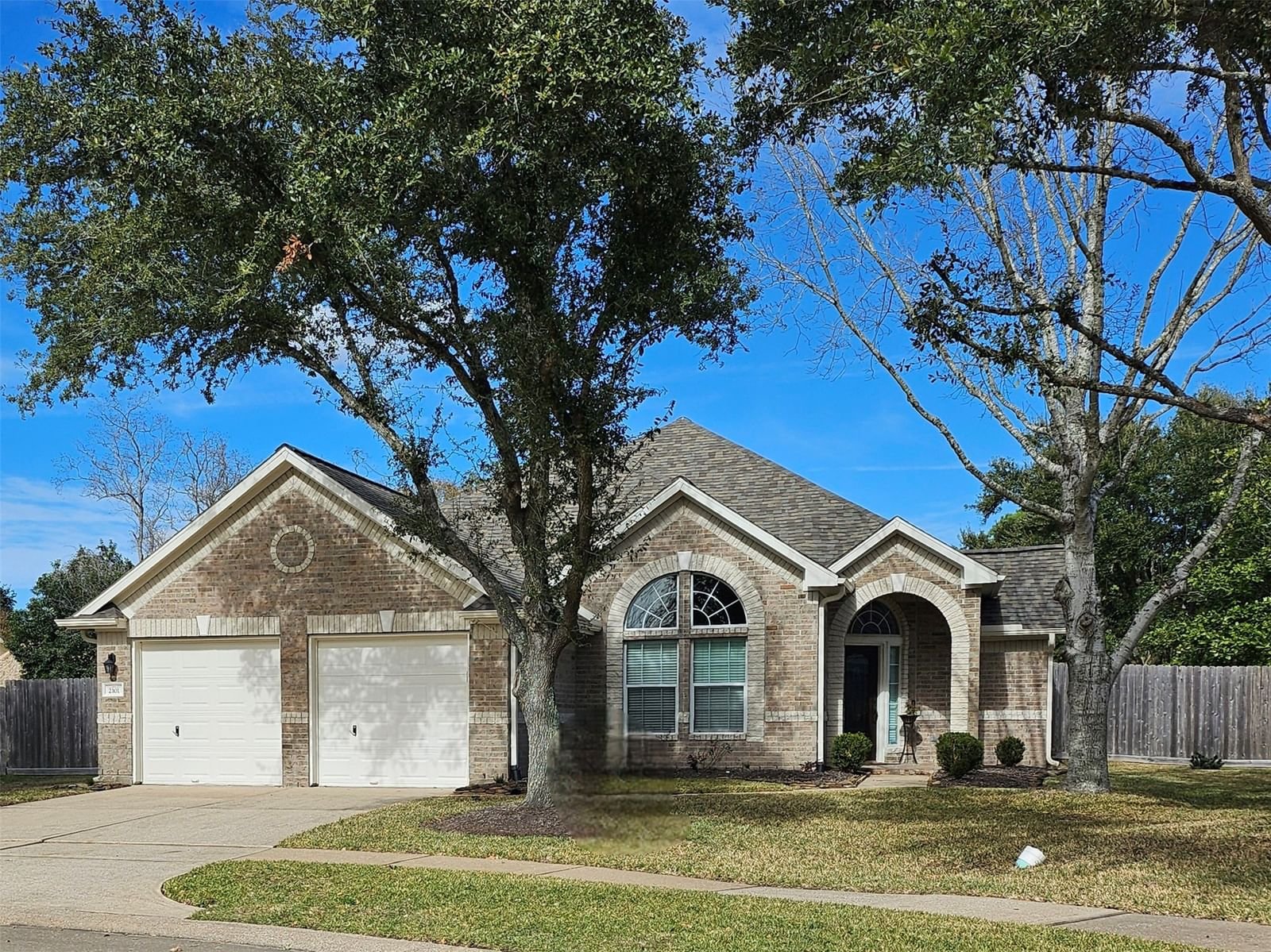 Real estate property located at 2101 Emerald Cove, Galveston, Brittany Lakes Sec 4 99, League City, TX, US