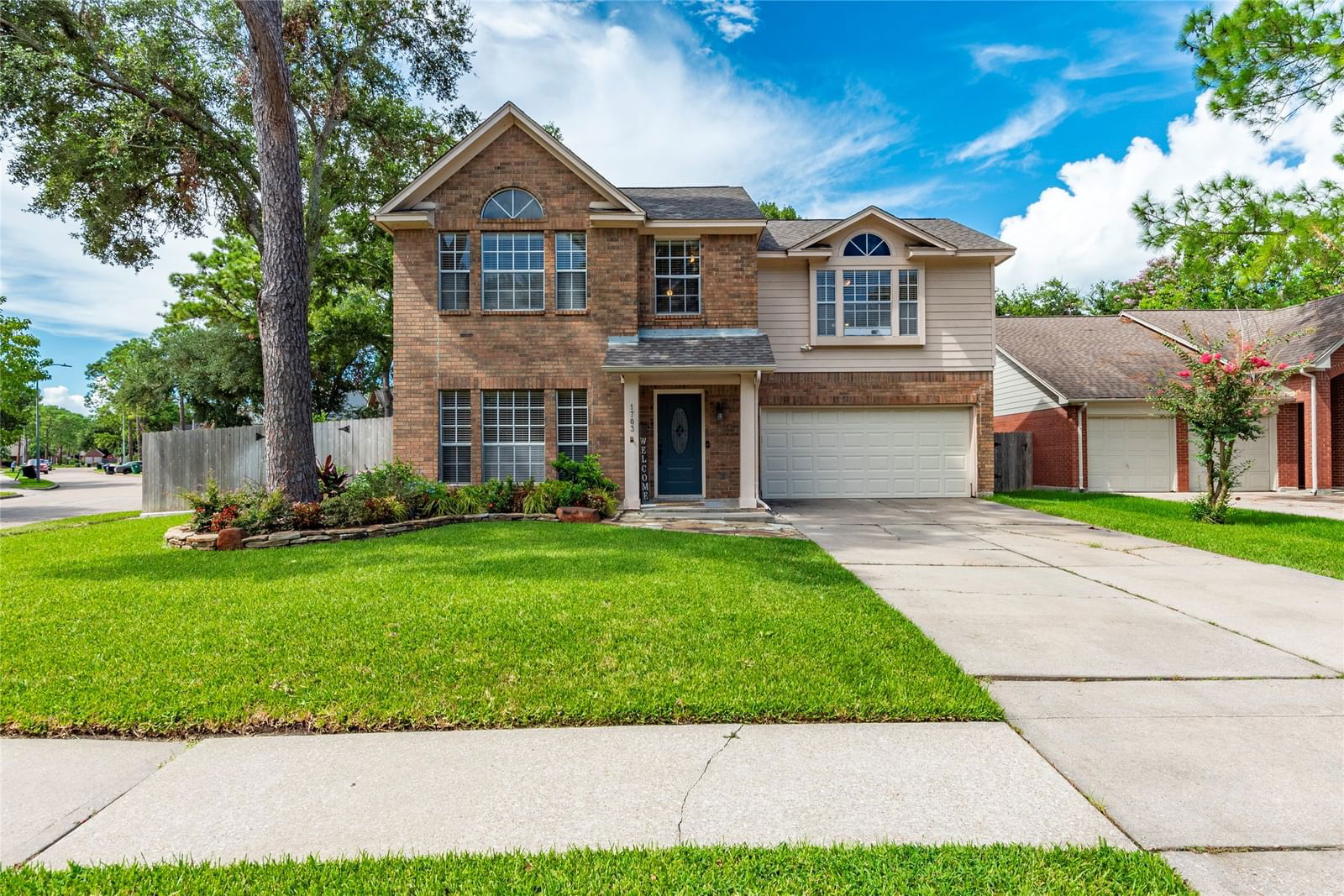 Real estate property located at 1703 Briarmoor, Harris, Bay Glen, Houston, TX, US