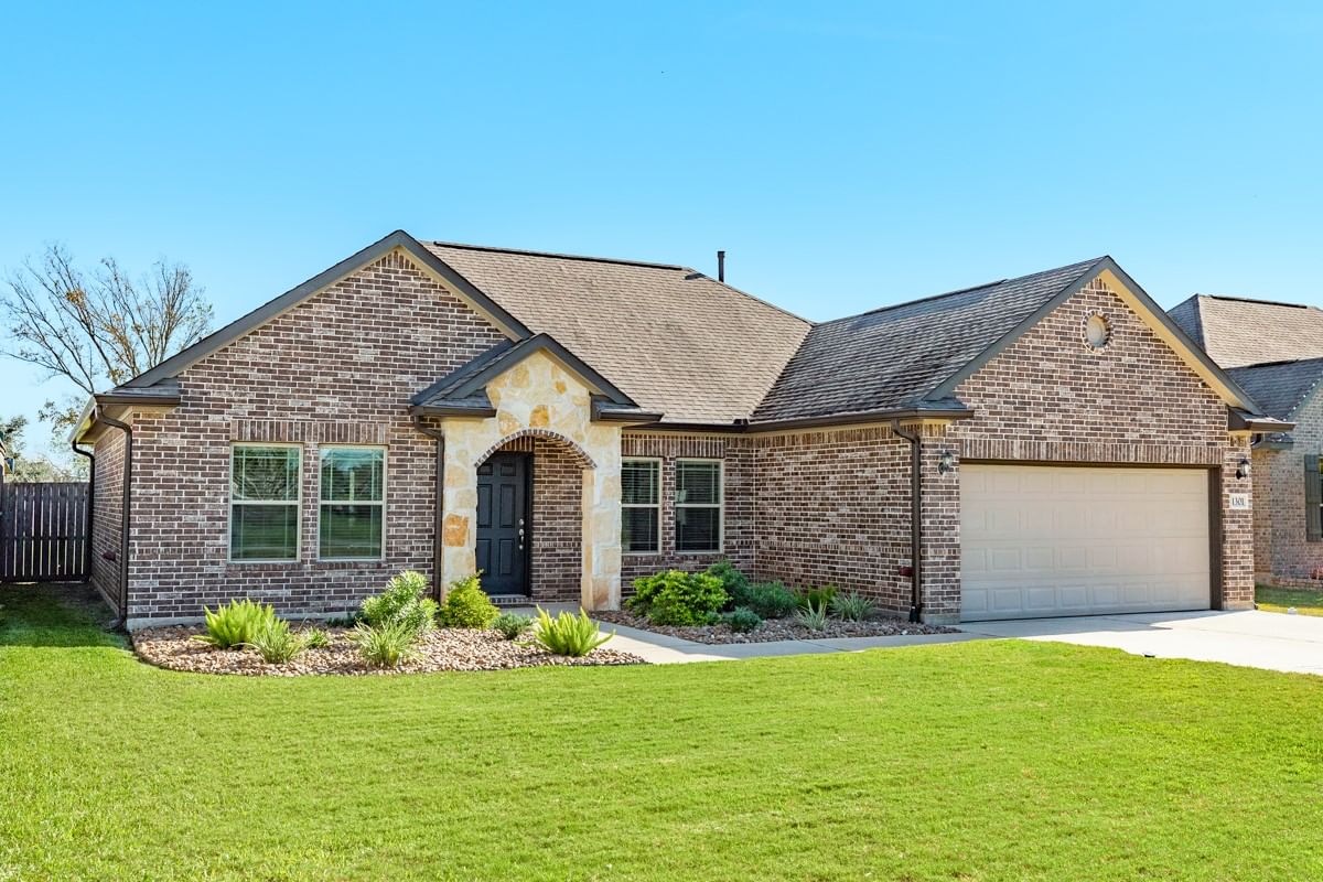 Real estate property located at 1301 Gifford, Brazoria, Gifford Place A0134 E Waller, Angleton, TX, US