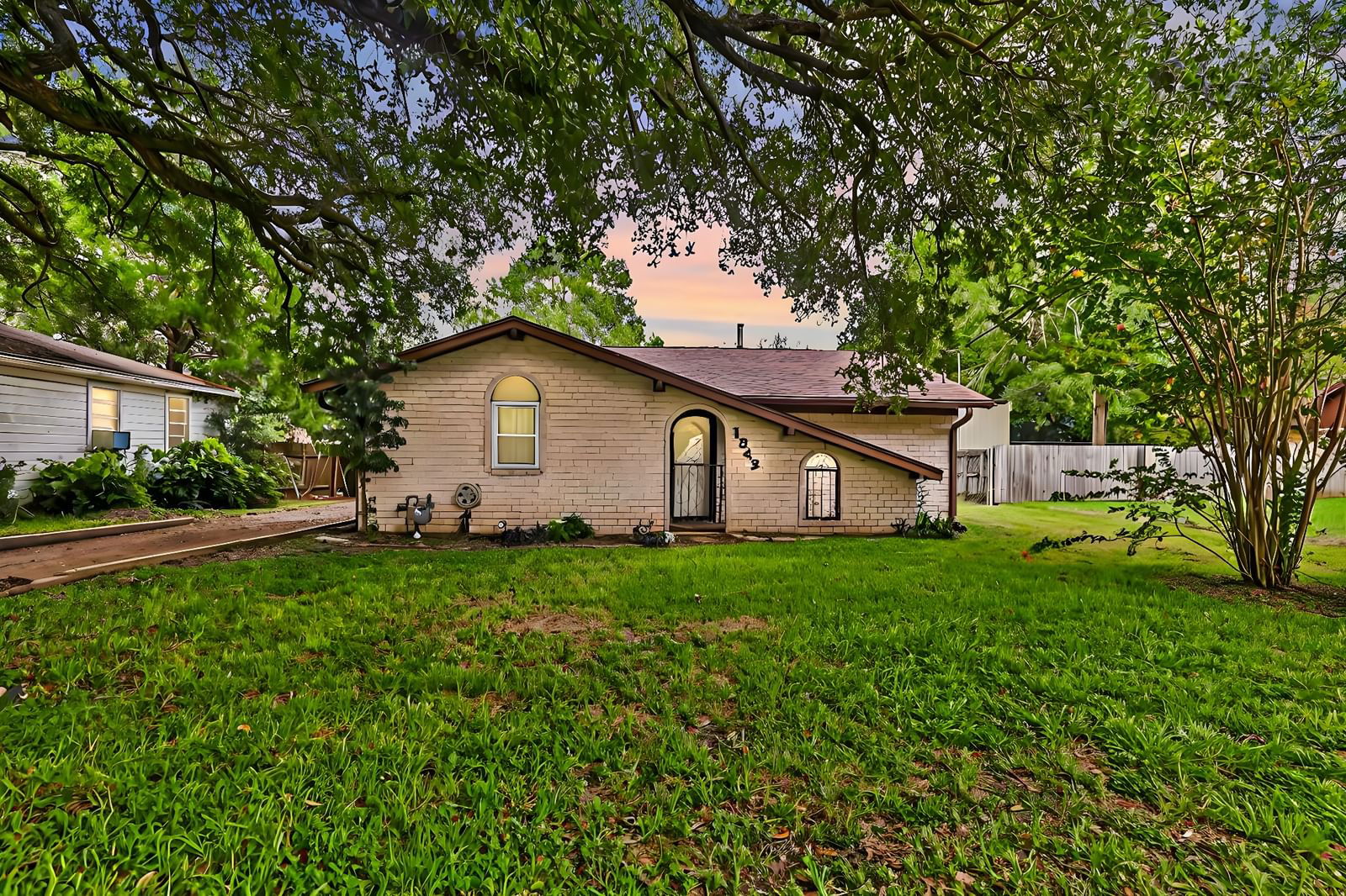 Real estate property located at 1842 Kipling, Liberty, San Jacinto Park, Liberty, TX, US