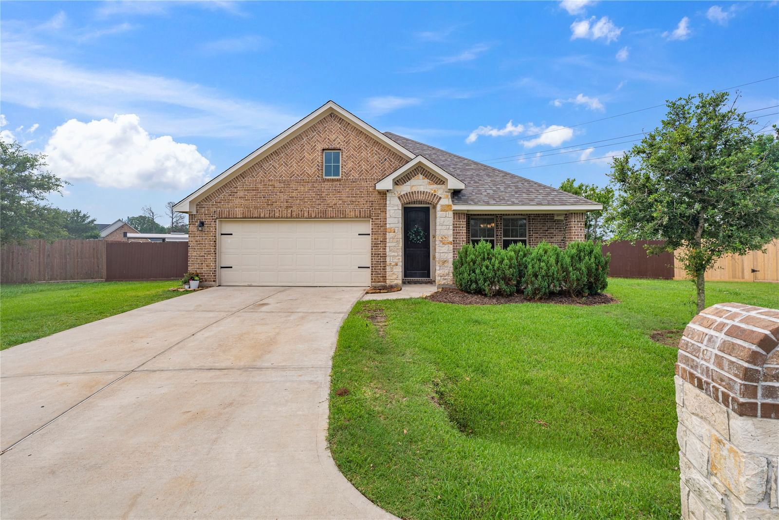 Real estate property located at 3827 Willow Breeze, Fort Bend, Highland Pointe Sec 5, Needville, TX, US