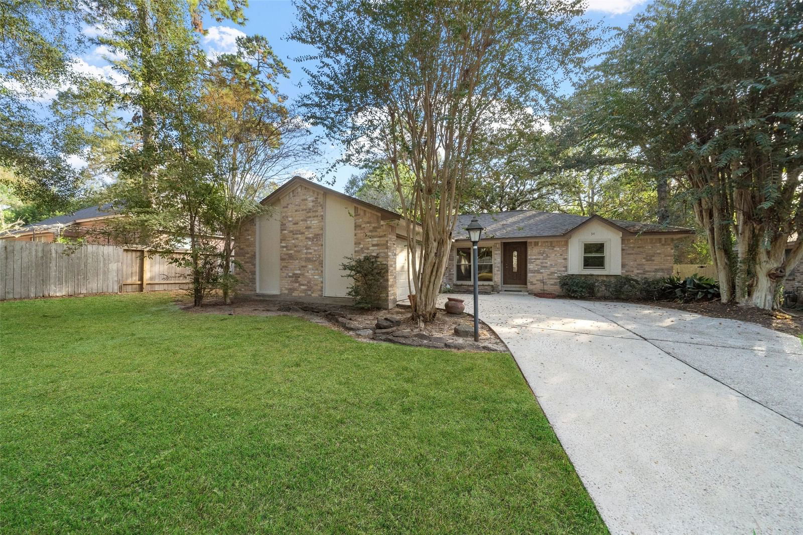 Real estate property located at 34 Drifting Leaf, Montgomery, Wdlnds Village Grogans Ml 38, The Woodlands, TX, US