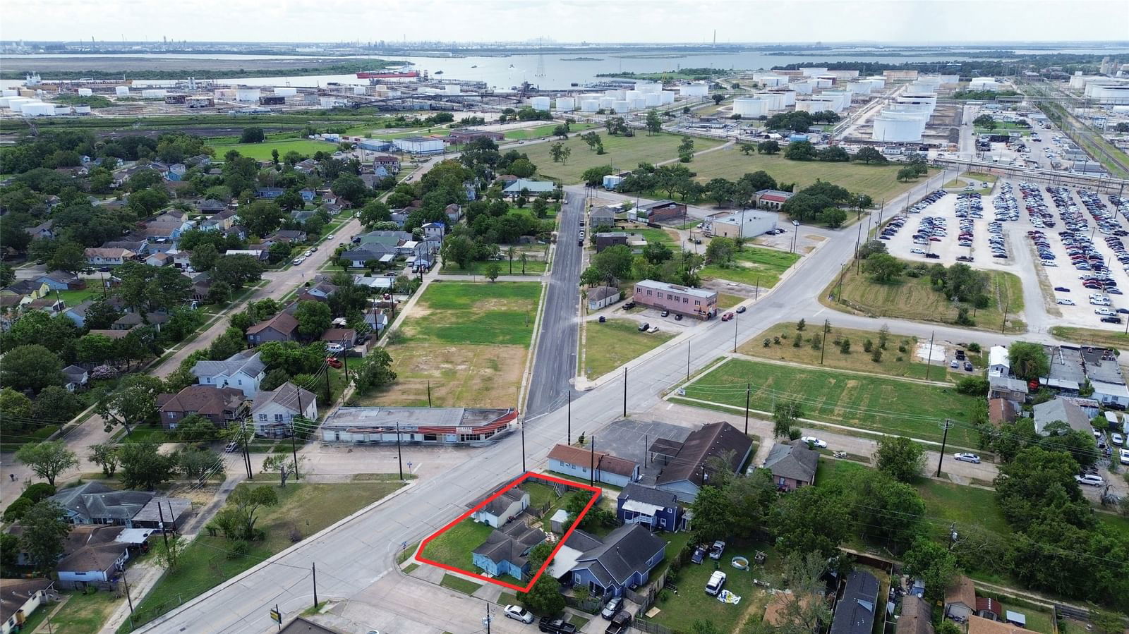 Real estate property located at 3204 Market, Harris, Airhart Amelia, Baytown, TX, US