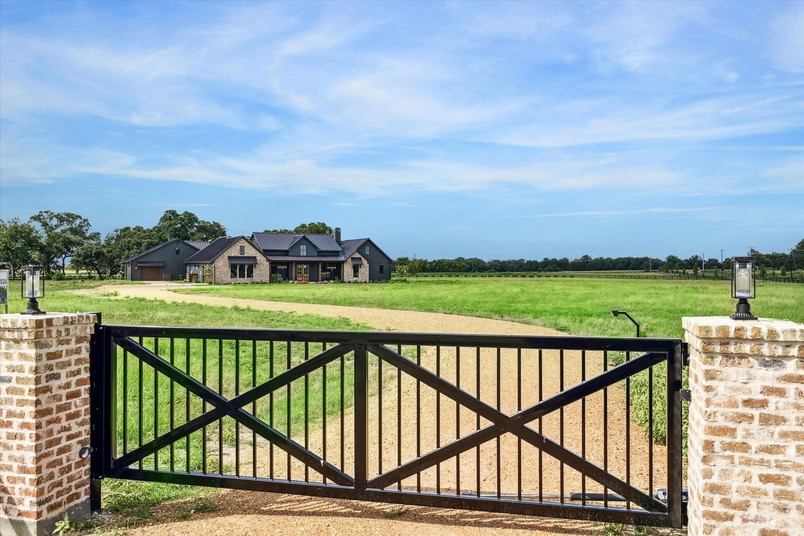 Real estate property located at 104 Hartfield Hill, Fayette, The Heart Field, Round Top, TX, US