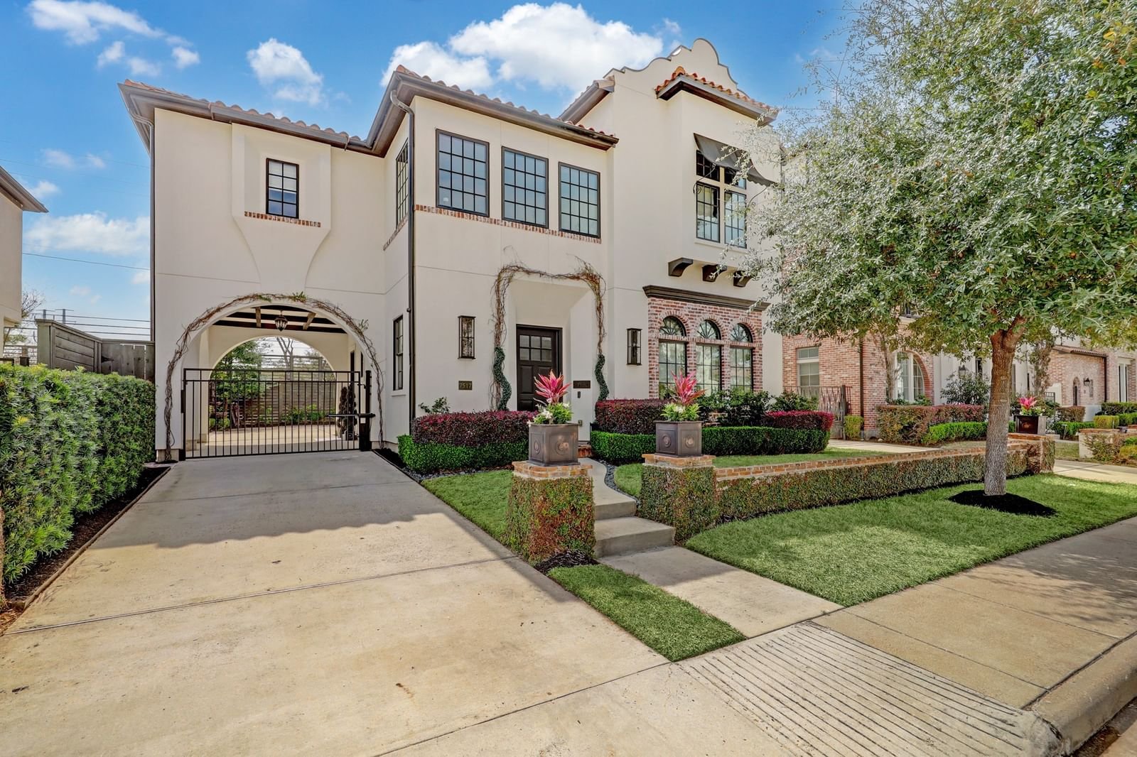 Real estate property located at 7517 Awty School, Harris, Post Oak Green, Houston, TX, US