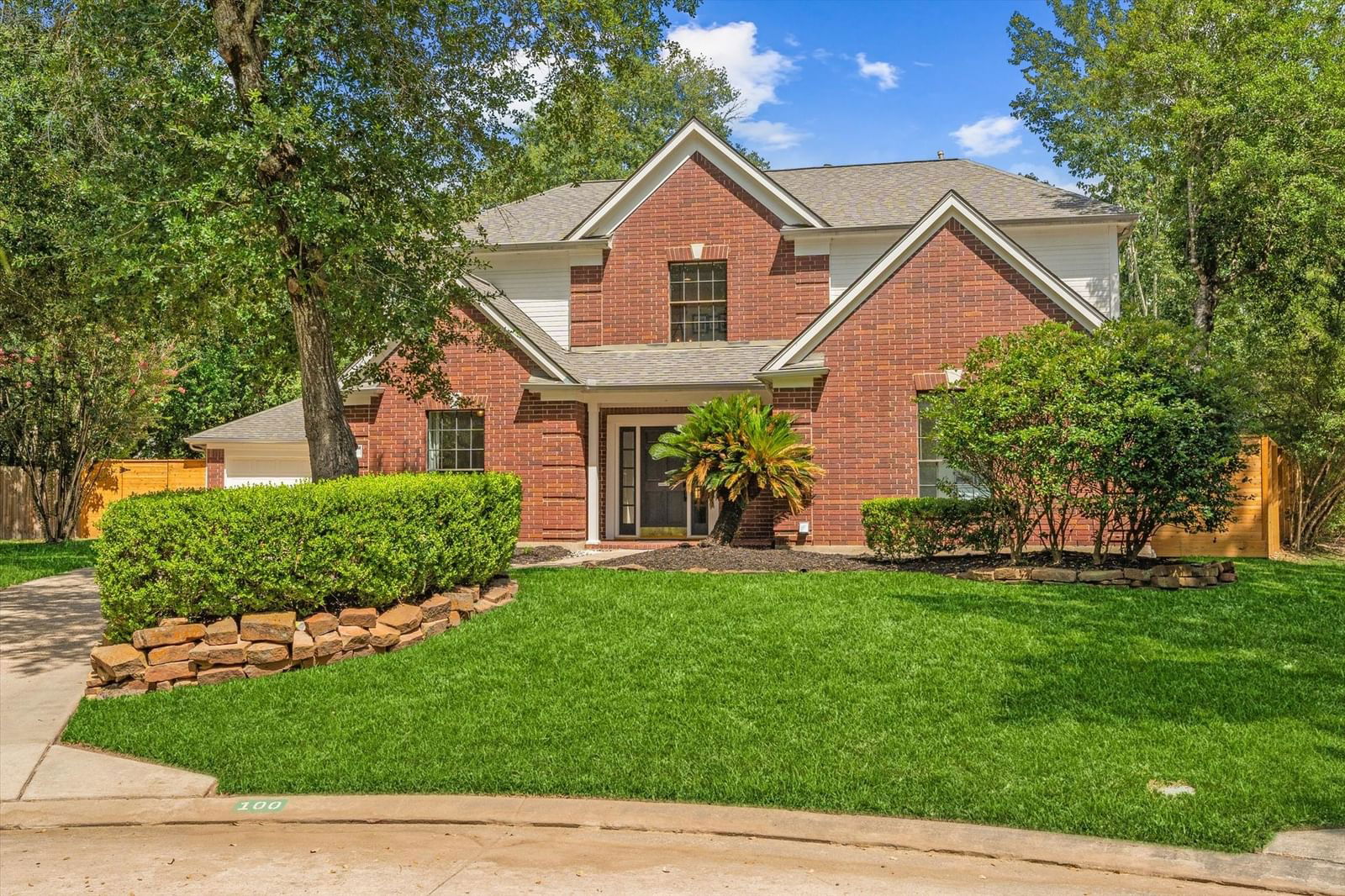 Real estate property located at 100 Stony End, Montgomery, Woodlands Village Cochrans Crossing, The Woodlands, TX, US