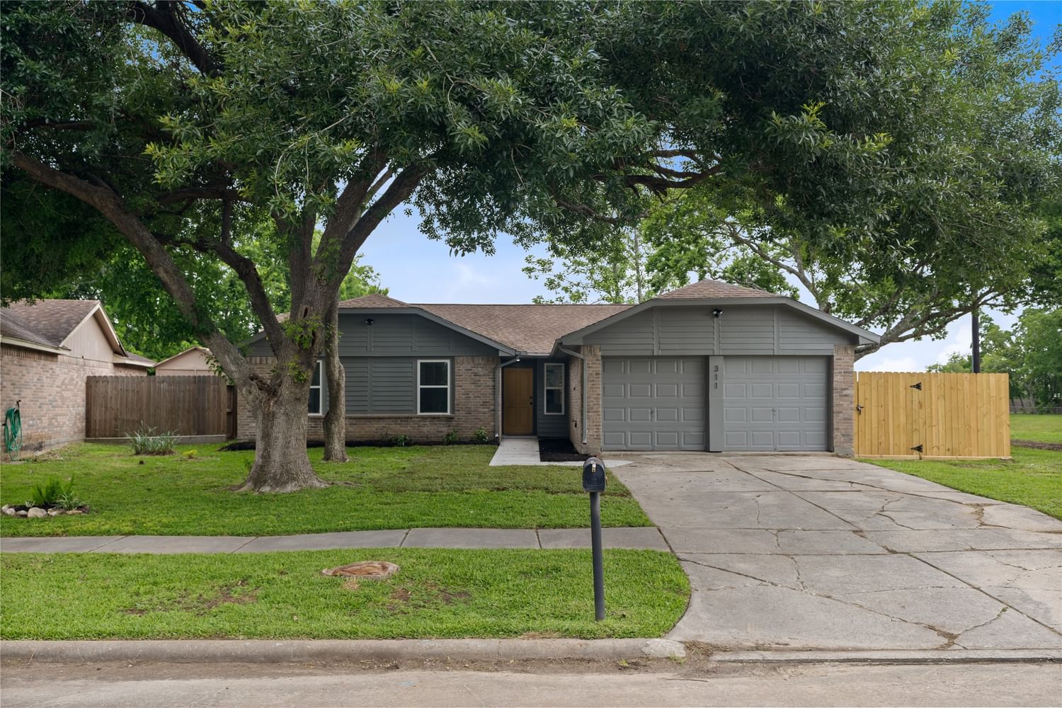 Real estate property located at 311 Stone Bridge, Galveston, The Landing, League City, TX, US