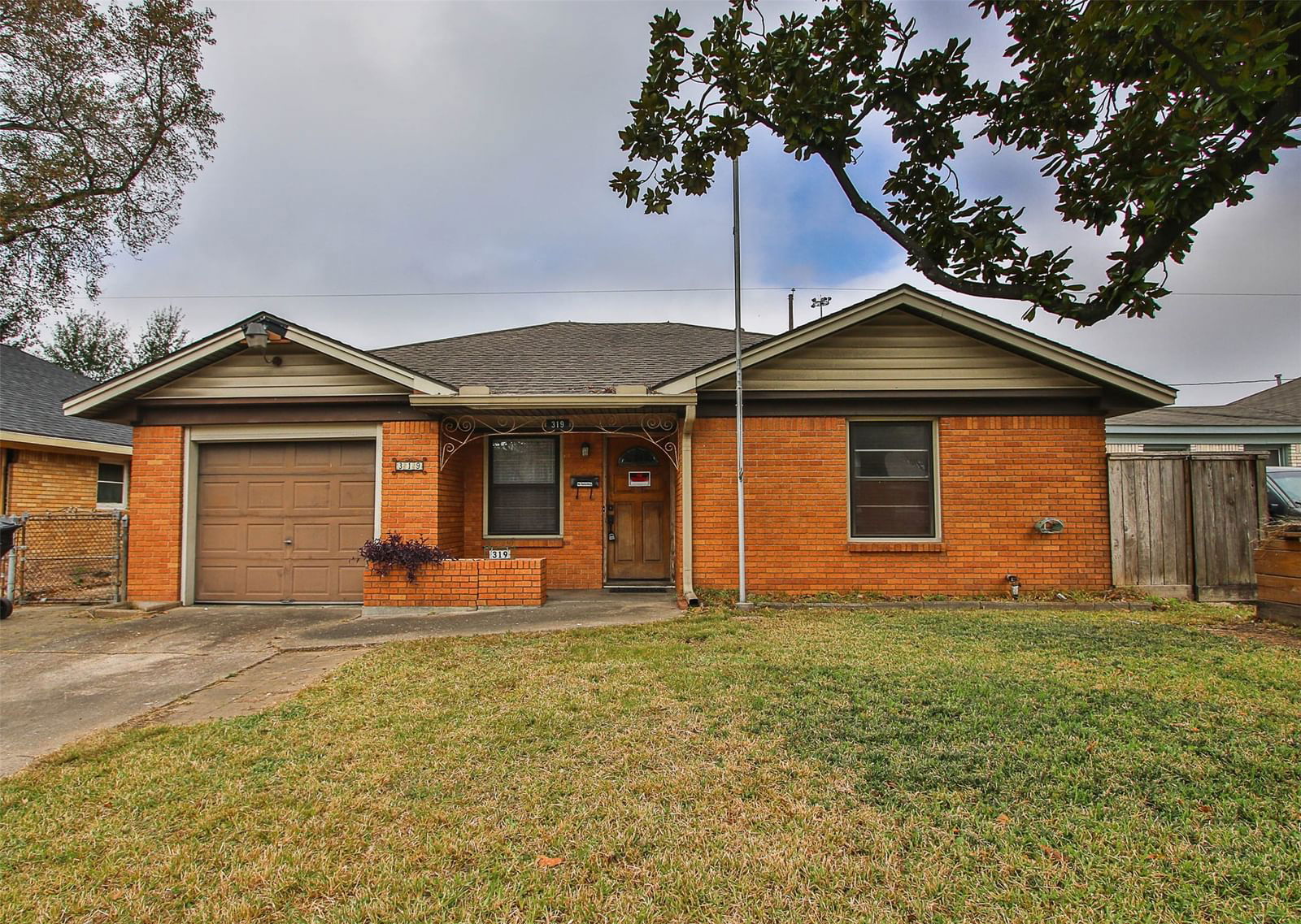 Real estate property located at 319 Kelley, Harris, Lindale Park Sec 07, Houston, TX, US