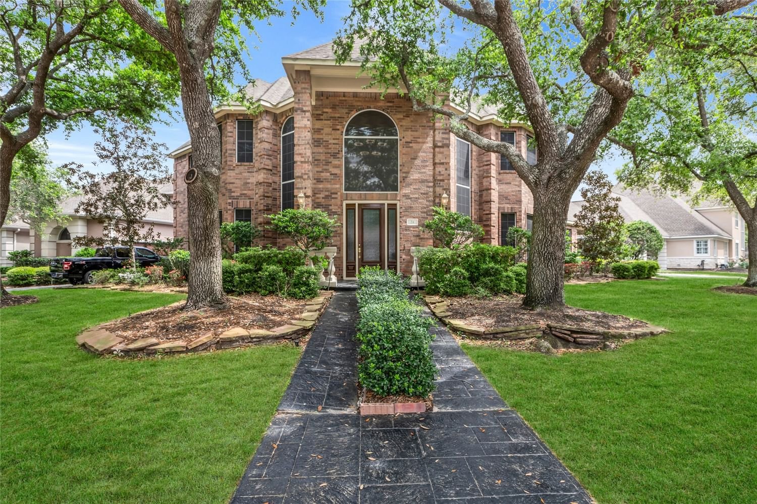 Real estate property located at 24 Stonegate Park, Harris, Stonegate Court Sec 01, Spring, TX, US