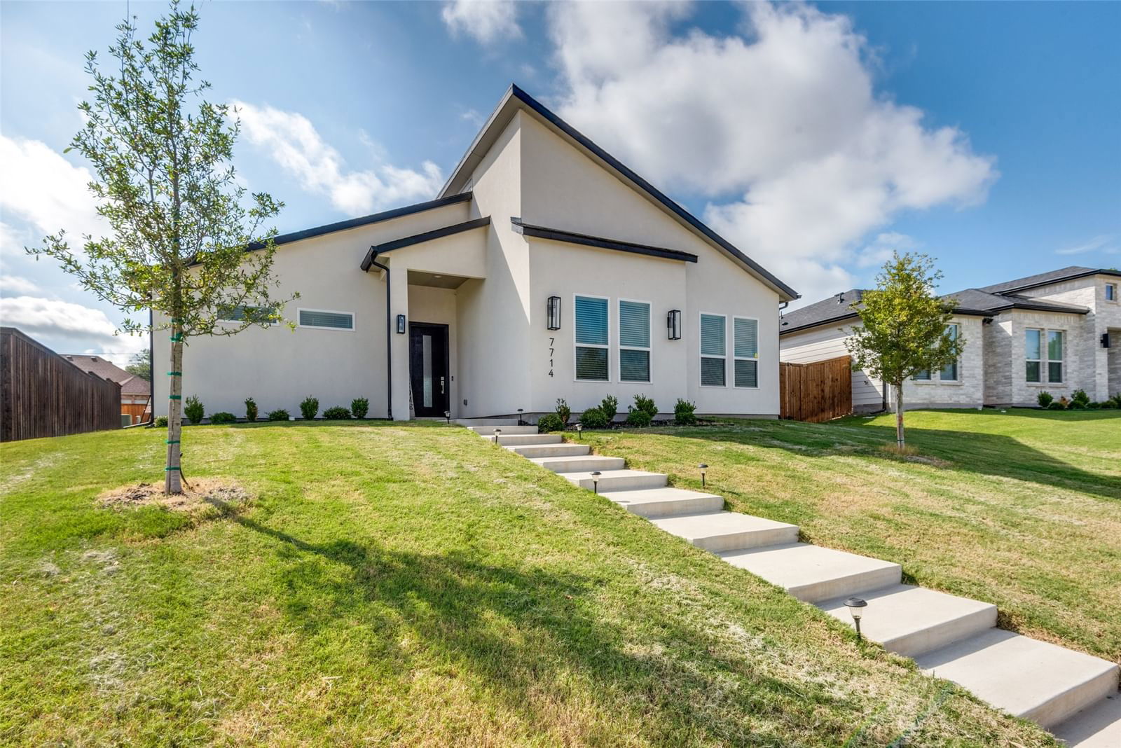 Real estate property located at 7714 Oak Garden, Dallas, Creekside At Carter Square, Dallas, TX, US