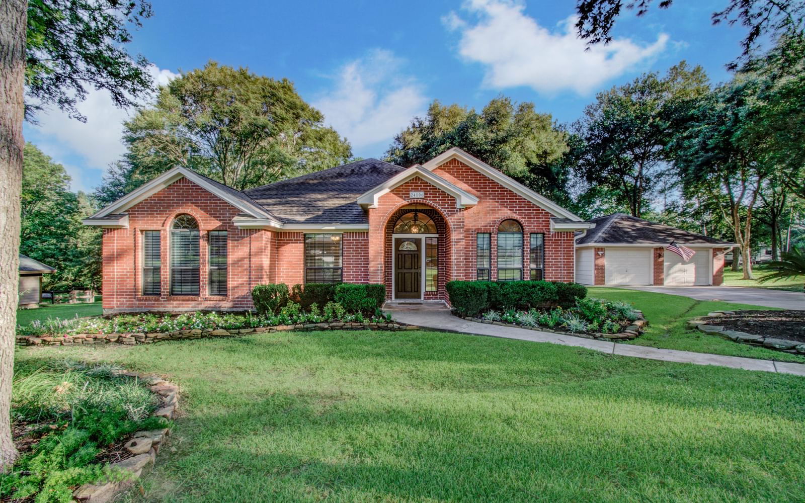 Real estate property located at 24806 Silver Leaf, Montgomery, Allenwood, Magnolia, TX, US