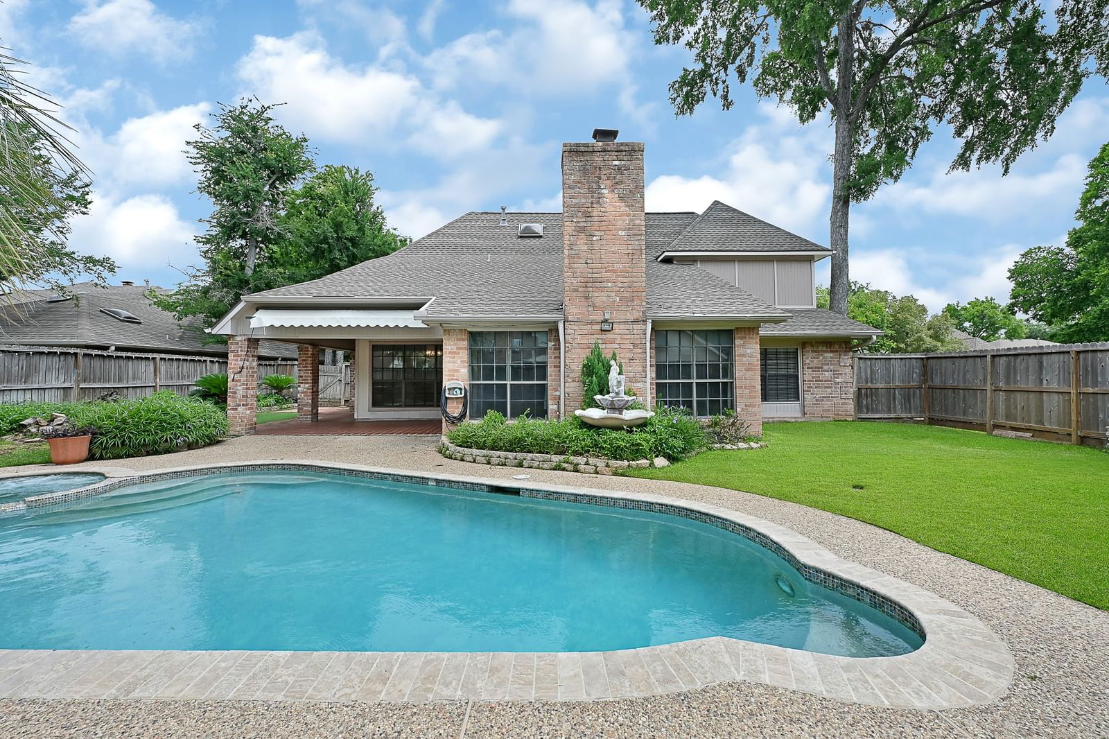 Real estate property located at 1715 Plantation, Fort Bend, Pecan Grove Plantation, Richmond, TX, US