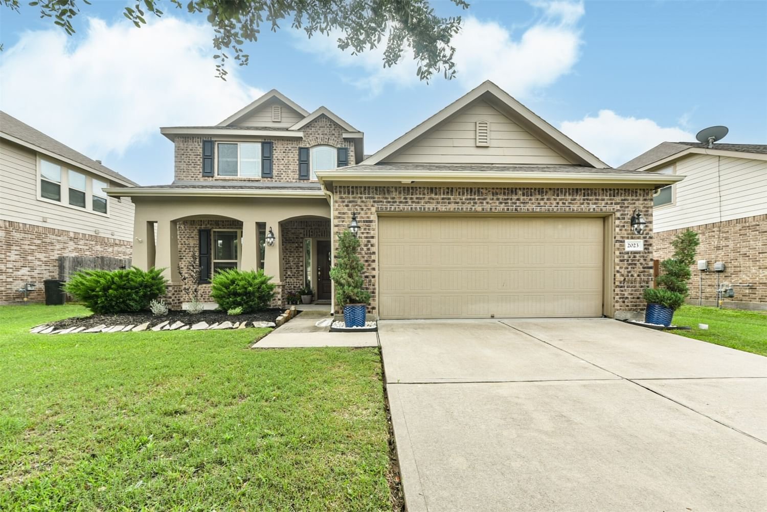 Real estate property located at 2023 Sanders Hollow, Fort Bend, Walnut Creek Sec 6, Richmond, TX, US