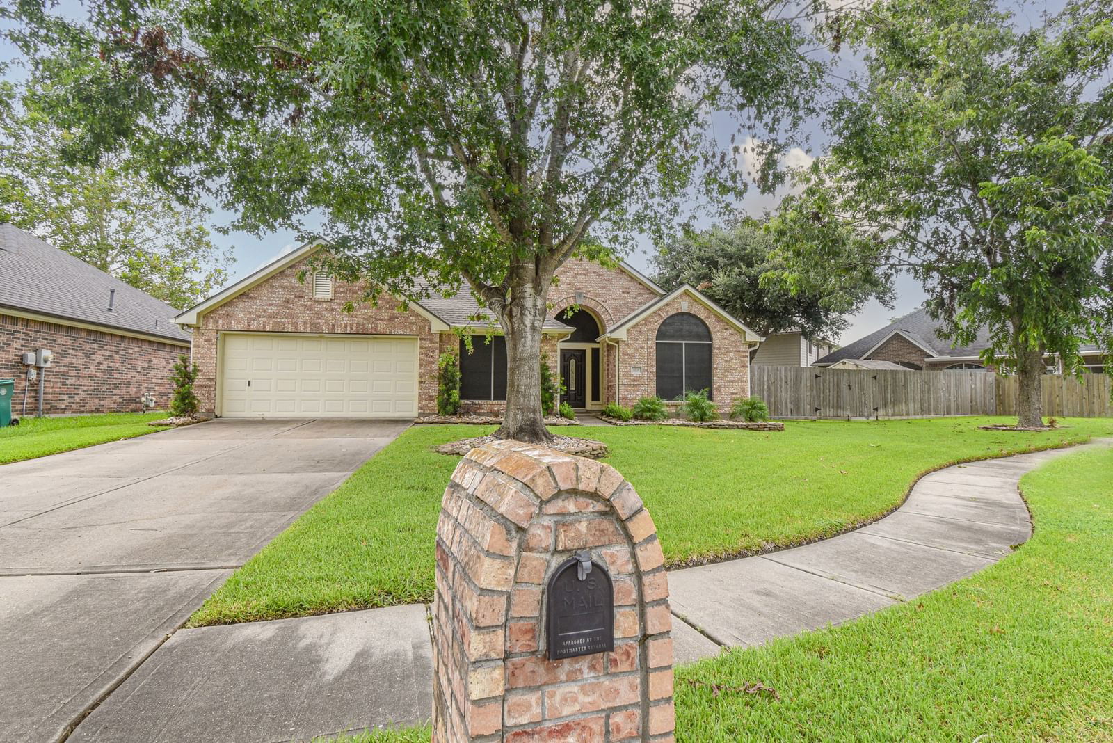 Real estate property located at 1410 Sweet Stone, Harris, Kirby Place, Pasadena, TX, US