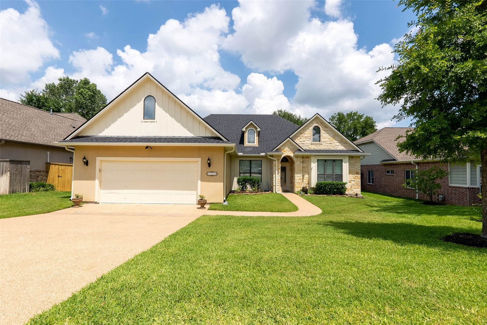 Real estate property located at 4404 Woodland Ridge, Brazos, Woodland Hills Ph 01, College Station, TX, US