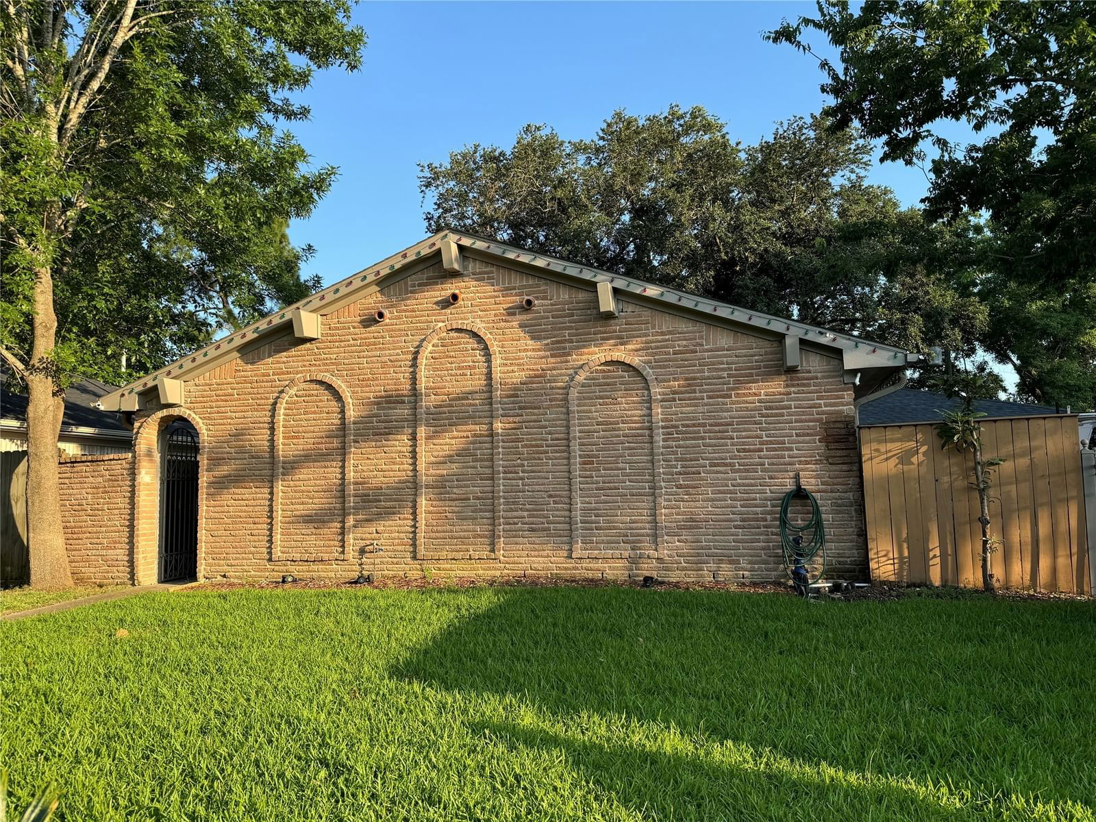 Real estate property located at 11431 Sharpview, Harris, Bellaire West Sec 07, Houston, TX, US