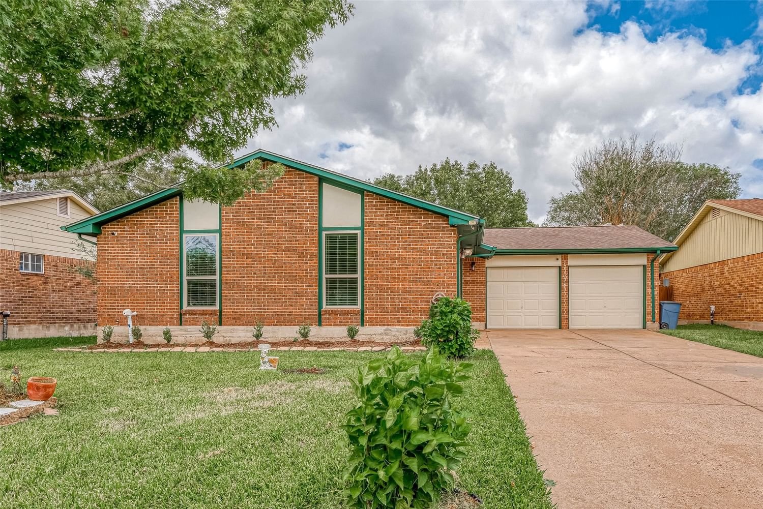 Real estate property located at 11611 Burlwood, Harris, Houston, TX, US