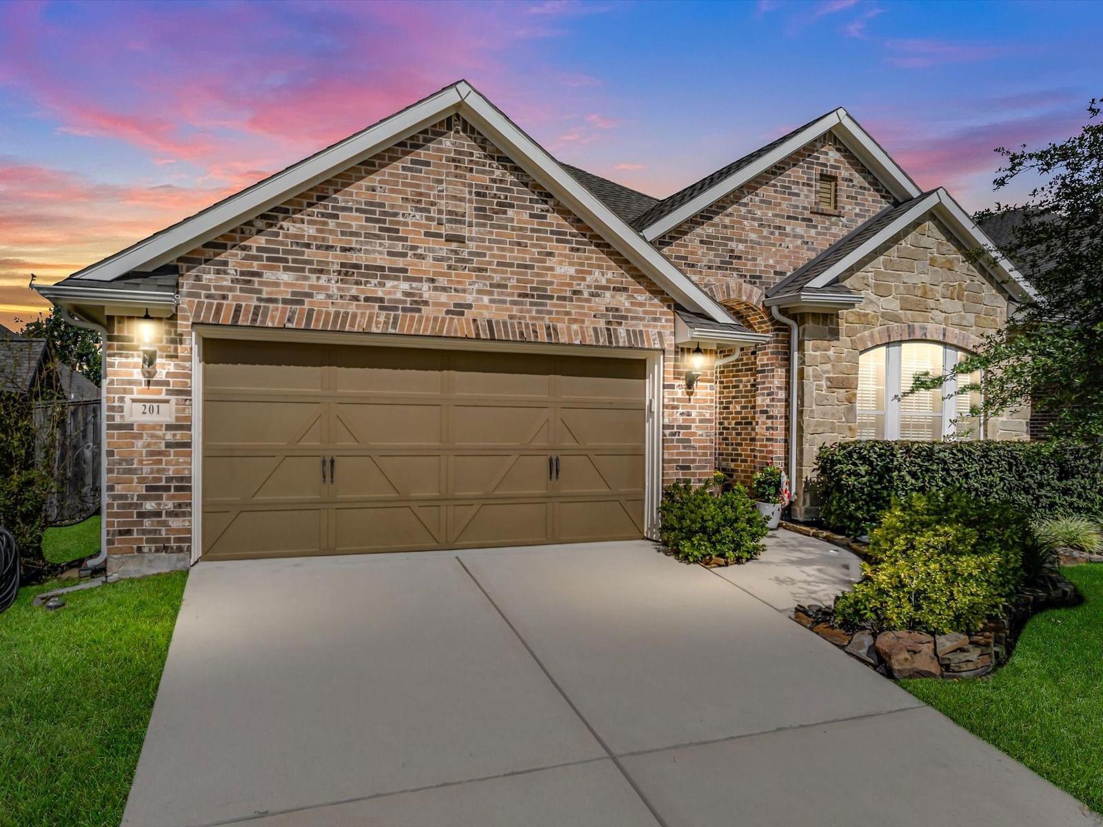 Real estate property located at 201 Trillium Park, Montgomery, Grand Central Park, Conroe, TX, US