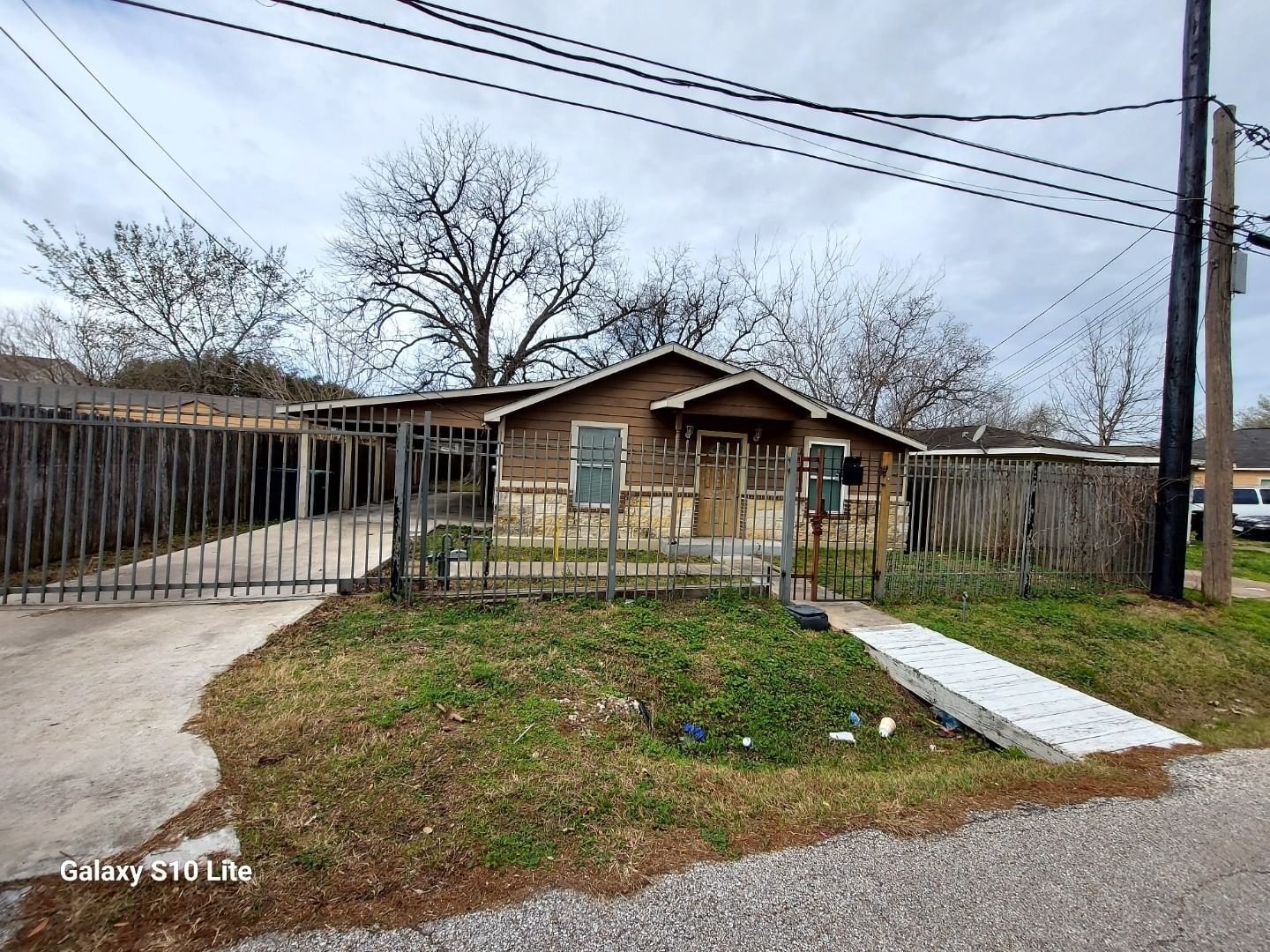 Real estate property located at 8416 Livingston, Harris, Sunnyside Place, Houston, TX, US